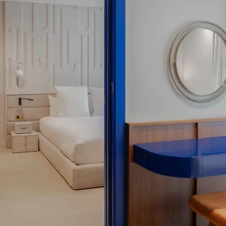 Hotel Leev Miromesnil & 4*
